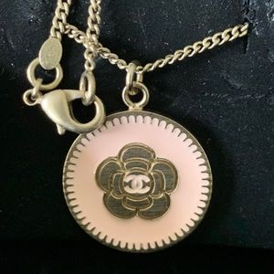 100% Authentic Chanel necklace